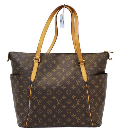 Louis Vuitton tote bag monogram